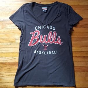 Junk Food Chicago Bulls V-neck Tee